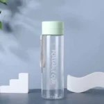bouteille d'eau transparente avec couvercle vert 800ml