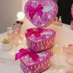3 coffrets cadeaux en forme de cœur en carton rose, saint-valentin, anniversaire