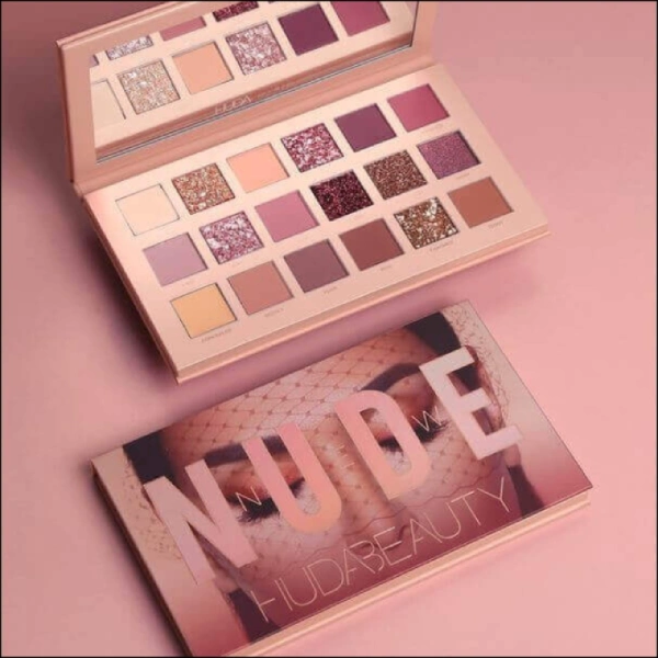 huda beauty the new nude palette eyeshadow fards à paupières