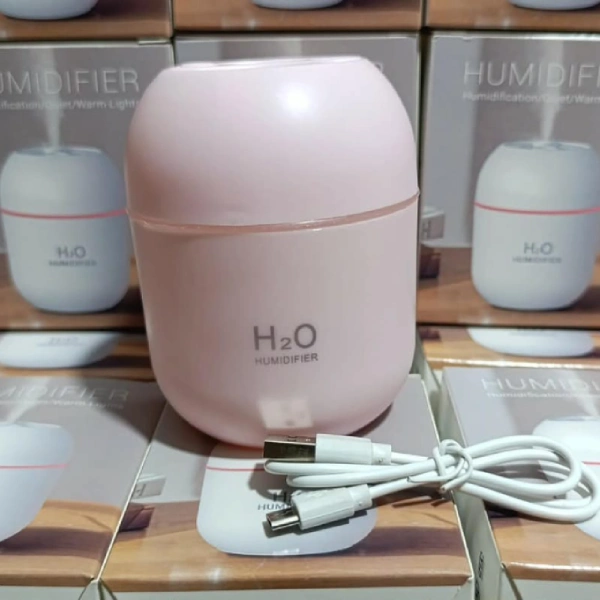 humidificateur d'air portable rechargeable hydratant h2o à brume fine et lumière led