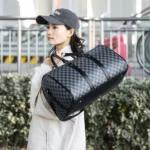 sac de voyage chic keepall damier ébène motif carreaux en cuir pu noir