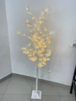 arbre décoratif lumineux led feuilles d'érable blanc