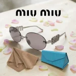 lunettes de soleil femme miu miu ovales sans monture petit monture rimless strass diamond violet fumé