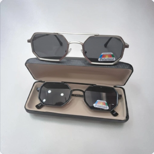lunettes de soleil polarisées hexagonales à monture géométrique moderne