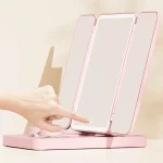 Miroir de Maquillage Pliable LED à 3 Volets – Éclairage Tactile & Lentilles Lavables – Image 3