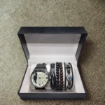 coffret cadeau homme élégance montre quartz 4 bracelets noir