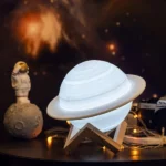 lampe veilleuse planète saturne led 3d avec socle en bois