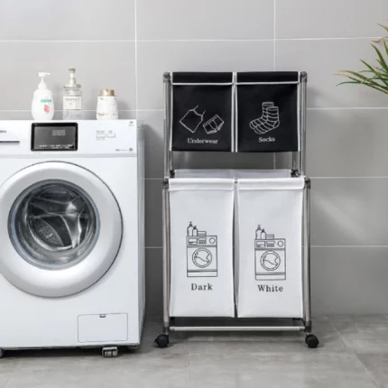 trieur à linge 2 niveaux 4 sacs amovibles et roulettes pour organiser couleurs claires et foncées