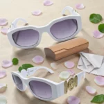 lunettes de soleil versace medusa biggie blanc violet
